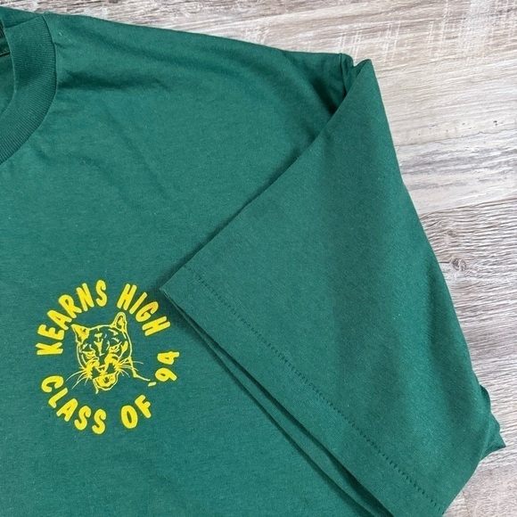 Green Hanes single stitch vintage t shirt
Kearns High Class of 1994 90s XL - Picture 2 of 7
